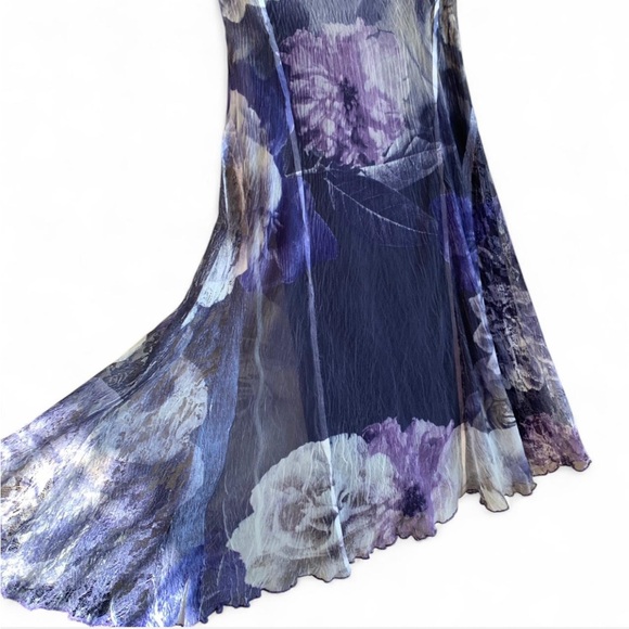 Komarov Blue and Purple Floral Dress! Size Medium! - Picture 6 of 8